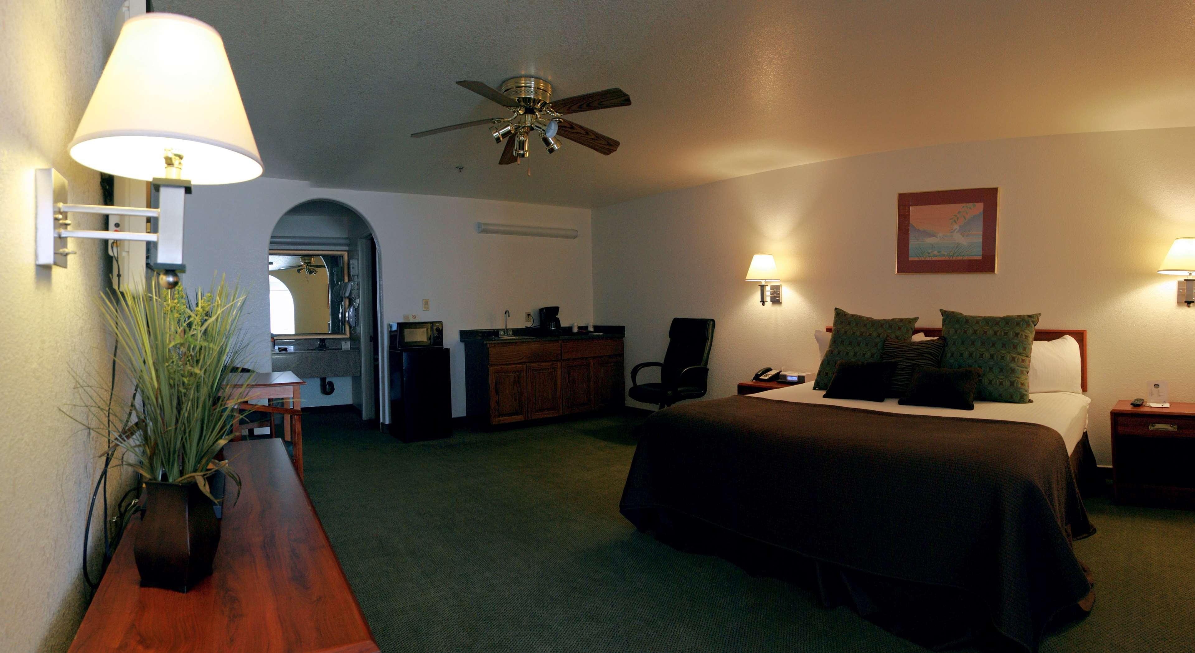 Best Western Colorado River Inn Needles Pokój zdjęcie